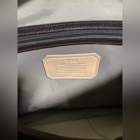 Tumi Astor Ansonia Leather Trim Laptop Messenger Bag Grey Coated Canvas Zip RFID - Picture 7 of 12